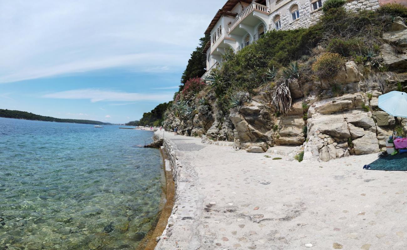 Photo de Sveti Ivan beach avec béton de surface