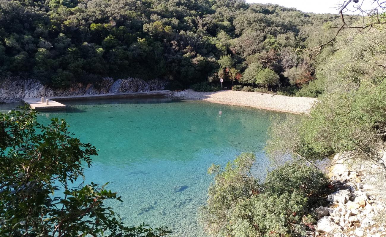 Photo de St. Mara beach avec caillou clair de surface