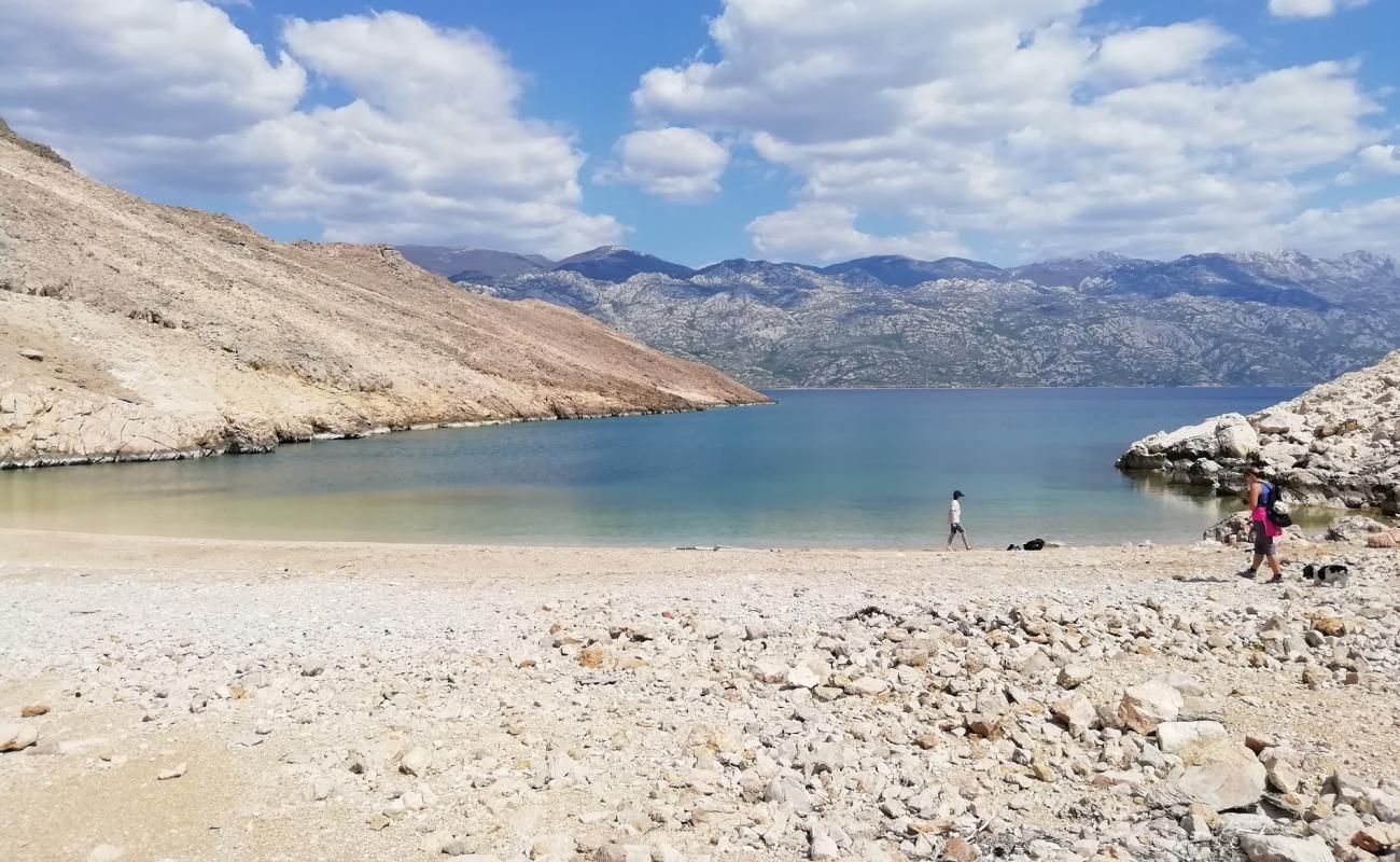 Photo de Baska slana beach avec caillou fin clair de surface