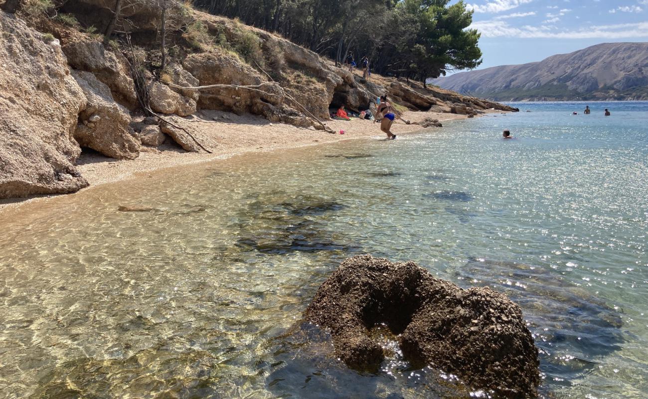 Photo de Suncana beach avec caillou fin clair de surface