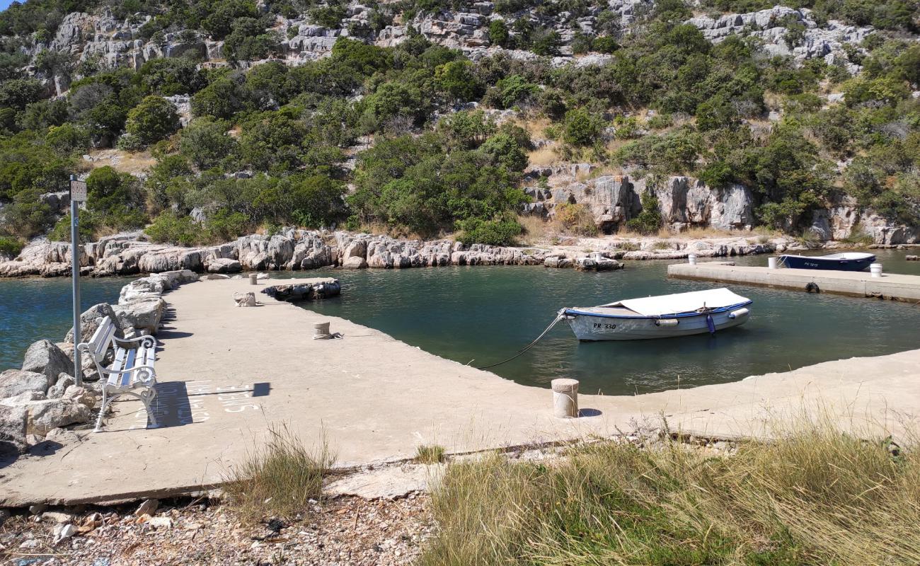 Photo de Uvala Svitla avec béton de surface