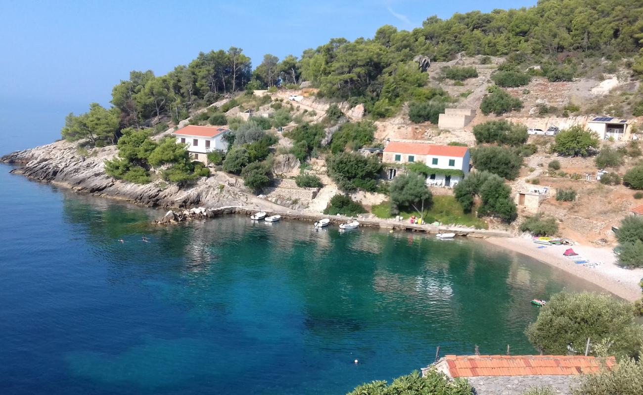 Photo de Torac beach avec caillou fin clair de surface