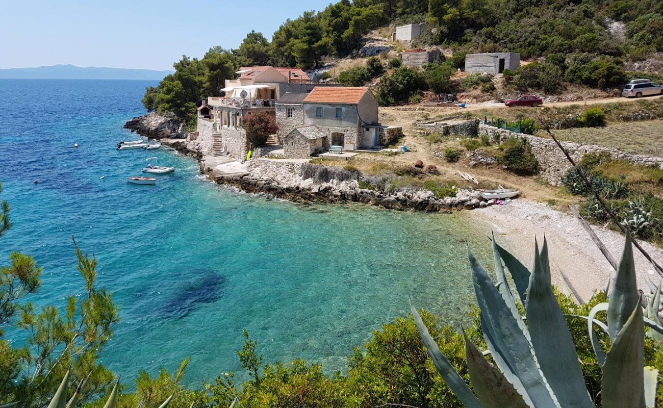Photo de Jure Medvidina beach avec galets beige de surface