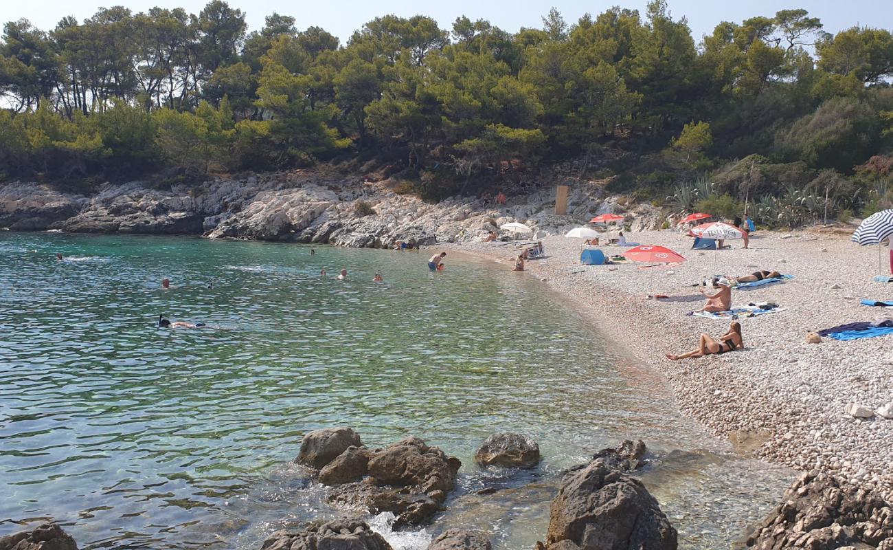 Photo de Notos Hvar beach avec caillou fin clair de surface