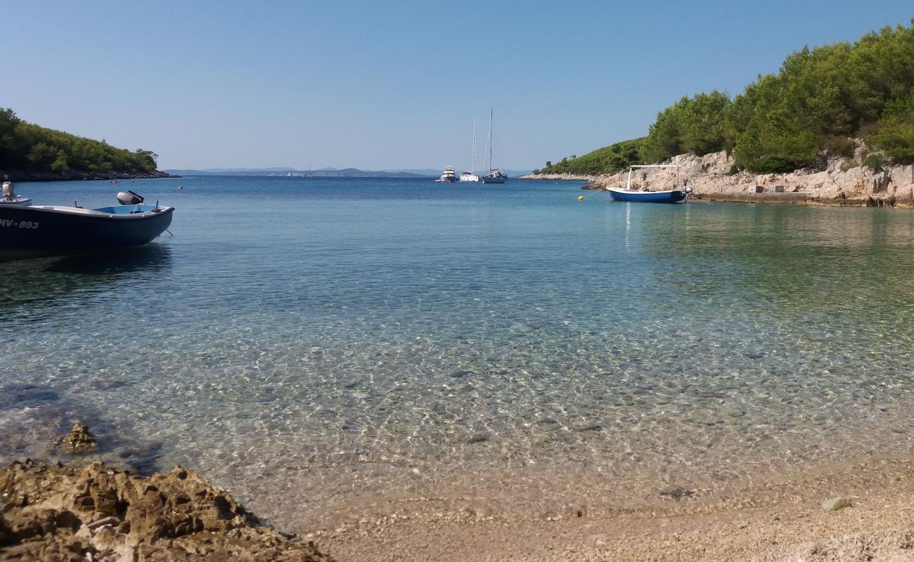 Photo de Jagoda beach avec caillou clair de surface