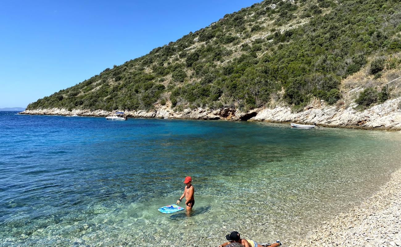 Photo de Estravaganca beach avec caillou clair de surface