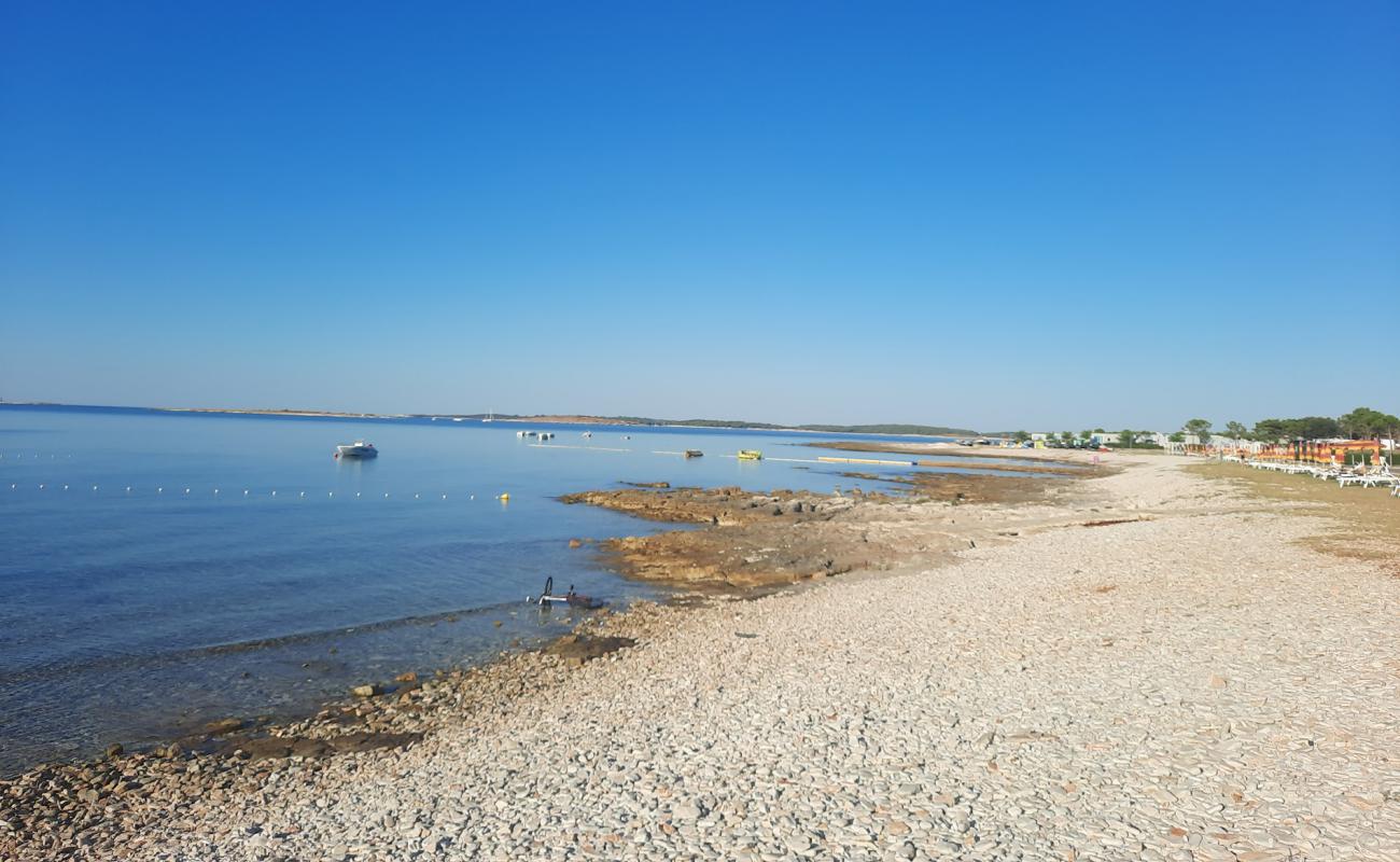 Photo de Kazela Beach avec roches de surface