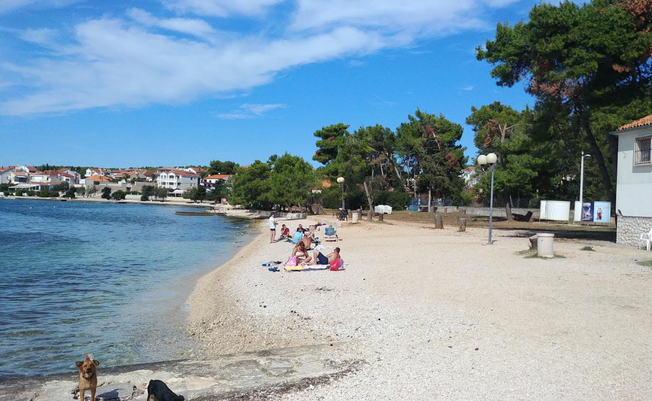 Photo de Mali Mlini Beach avec caillou gris de surface