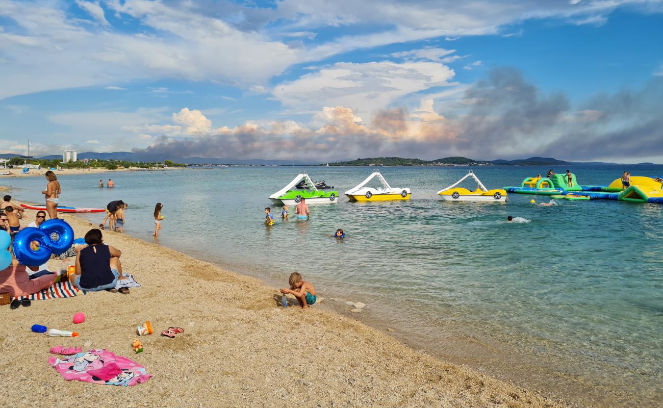 Photo de Tribunj Beach avec roches de surface