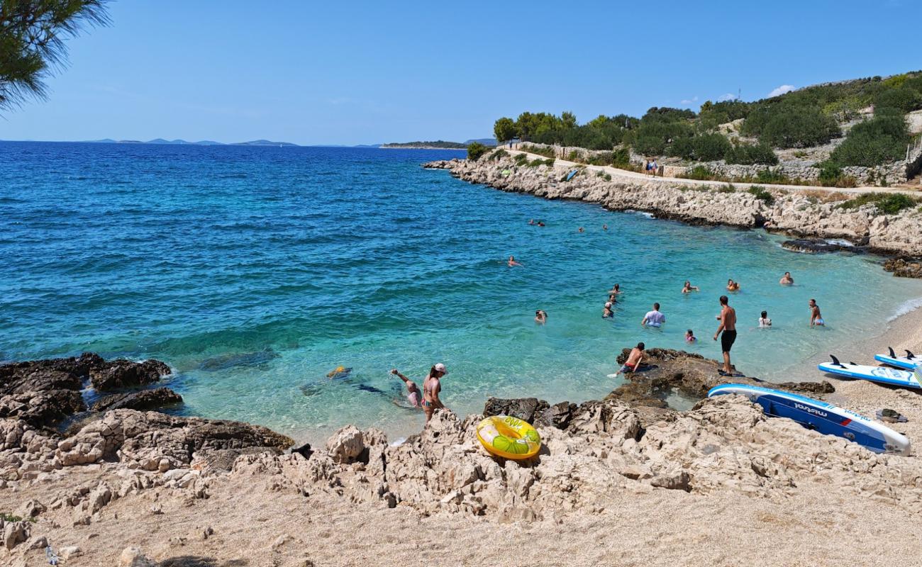 Photo de Beach Rtic avec caillou fin gris de surface