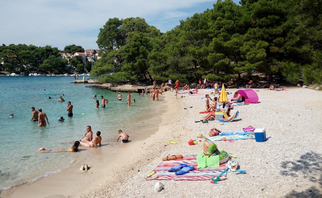 Photo de Beach Porat avec roches de surface