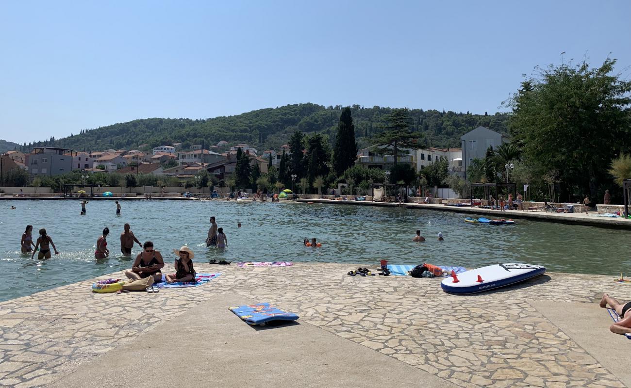 Photo de Beach Jaz, Preko avec béton de surface