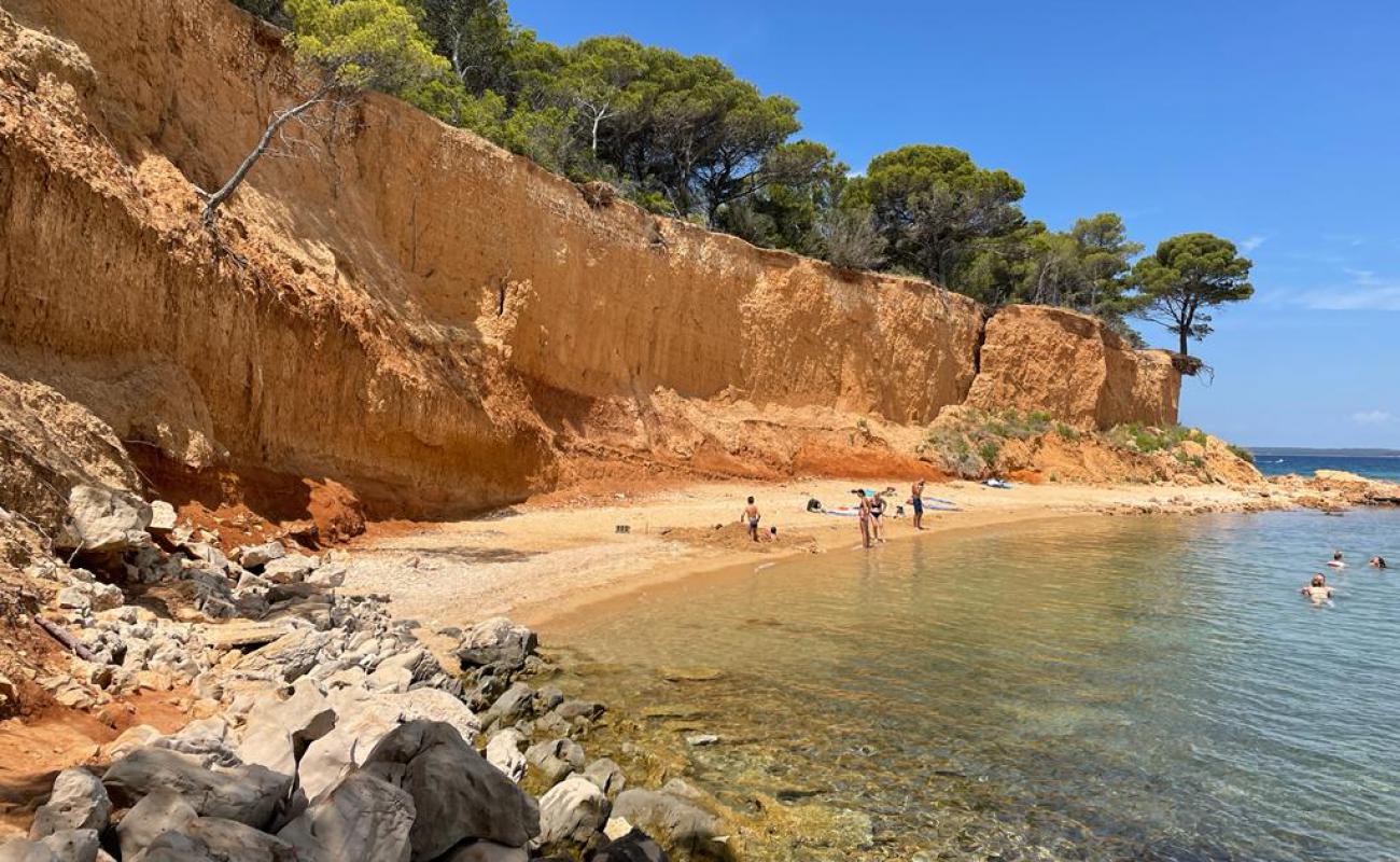 Photo de Plaza Podbrizi avec sable lumineux de surface