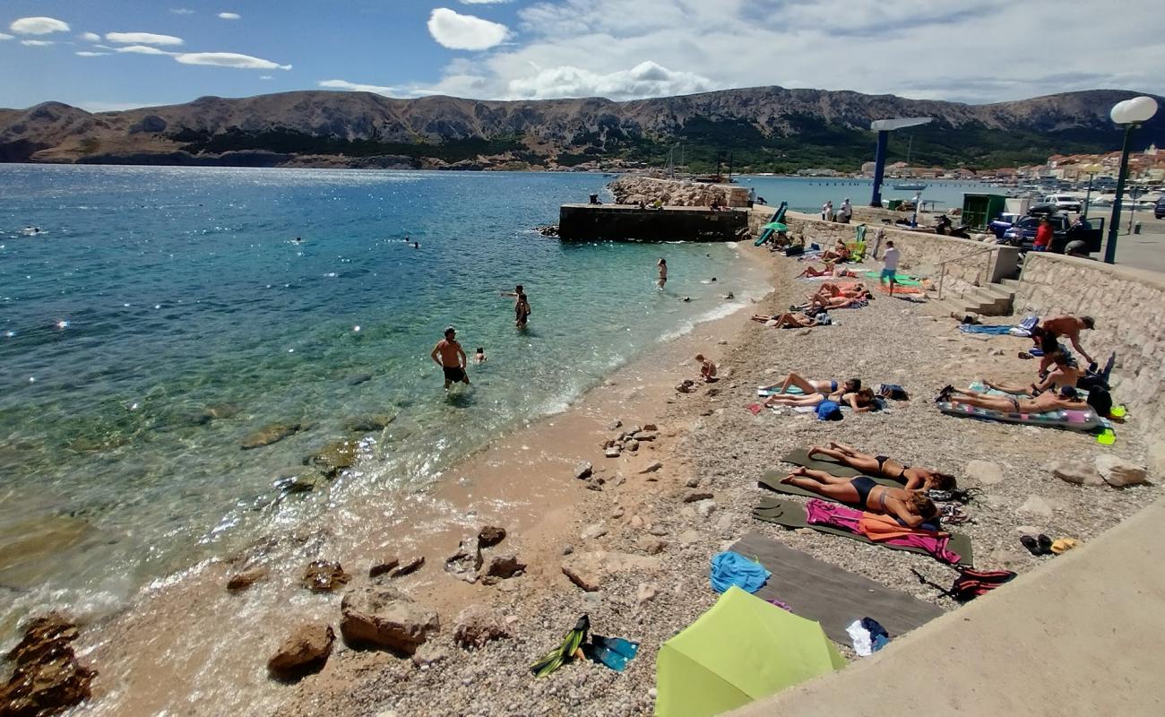 Photo de Beach Helena avec caillou fin clair de surface