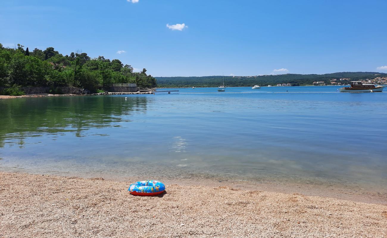 Photo de Slamni Beach avec caillou fin gris de surface