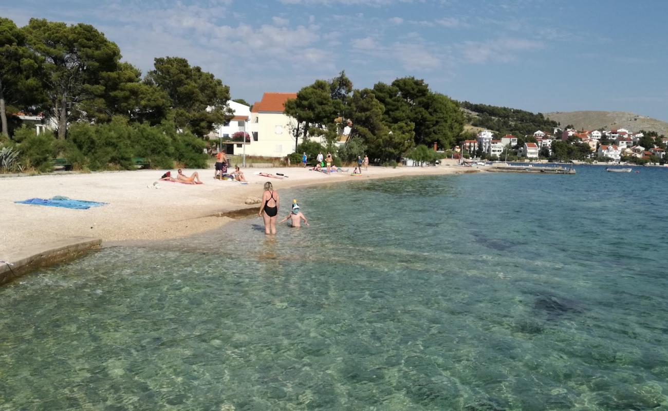 Photo de Aqua Beach Zaboric avec caillou fin gris de surface