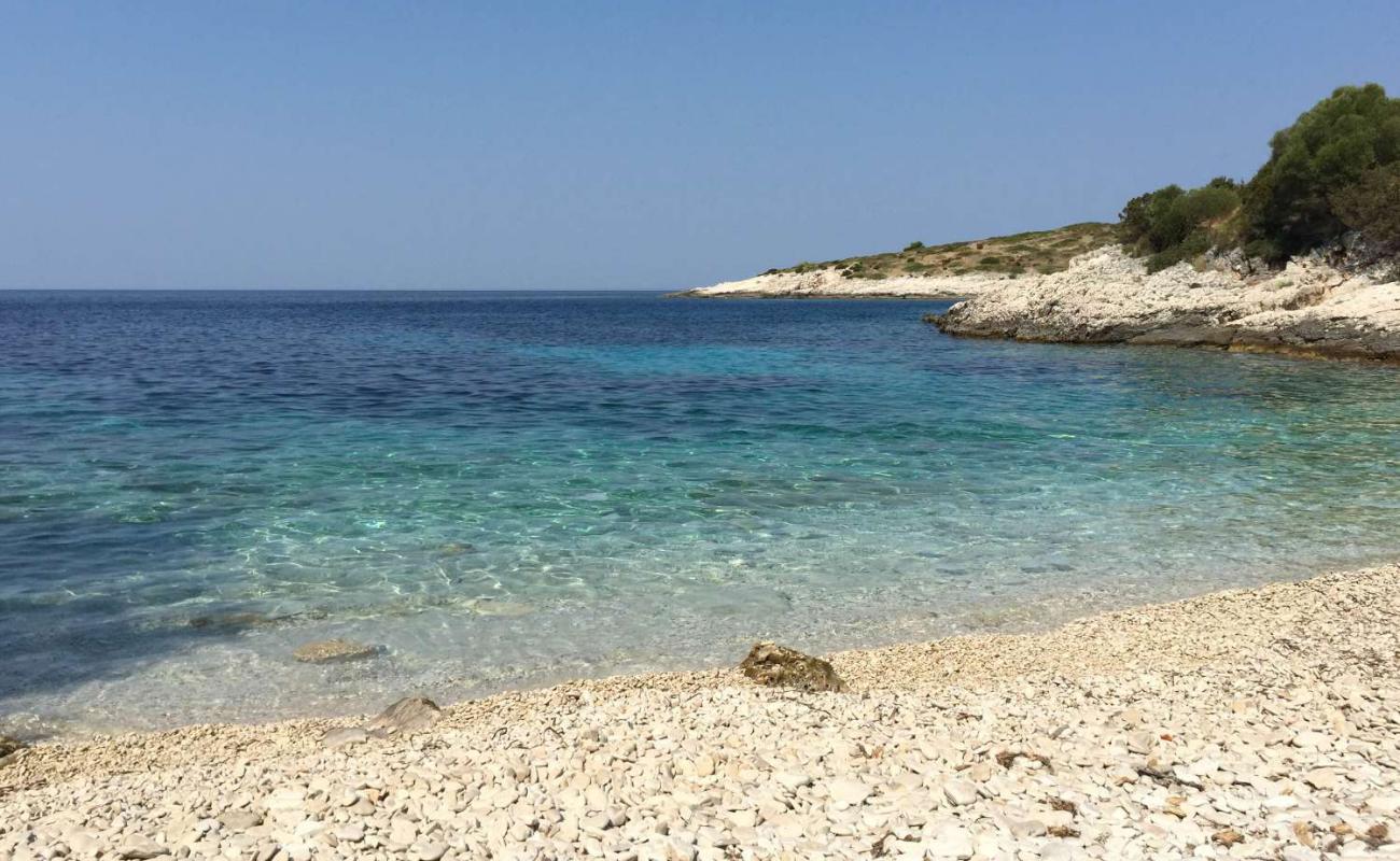 Photo de Zaglav Beach avec roches de surface