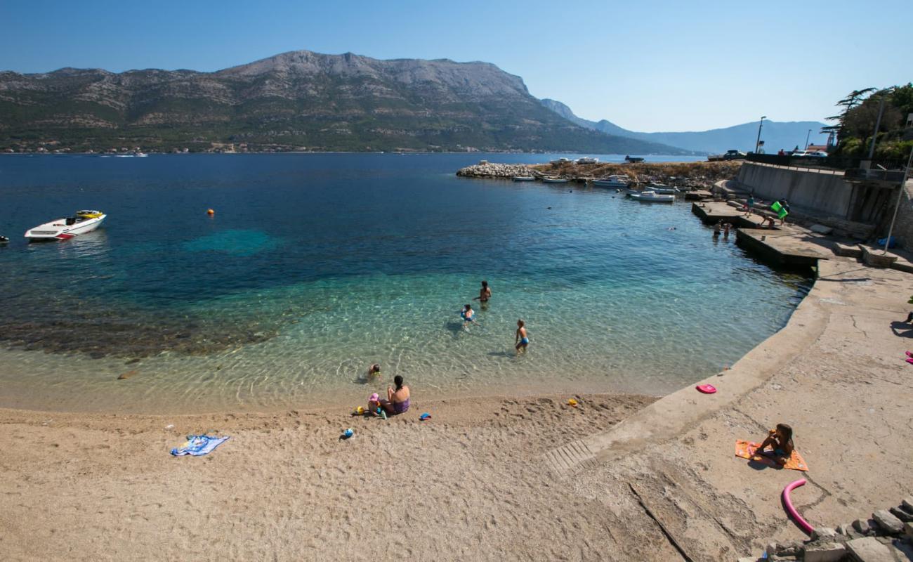 Photo de Beach Medvinjak avec caillou fin clair de surface