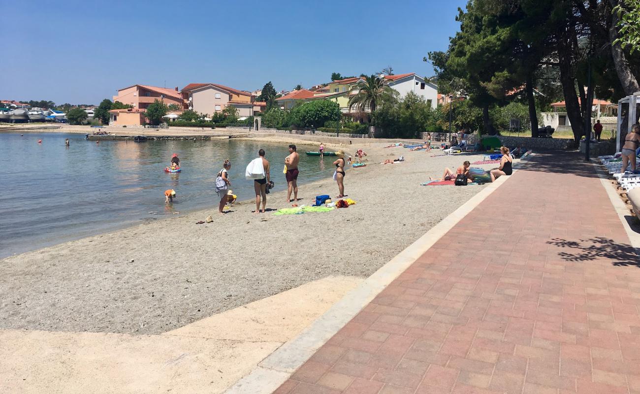 Photo de Beach Banjol avec caillou fin clair de surface