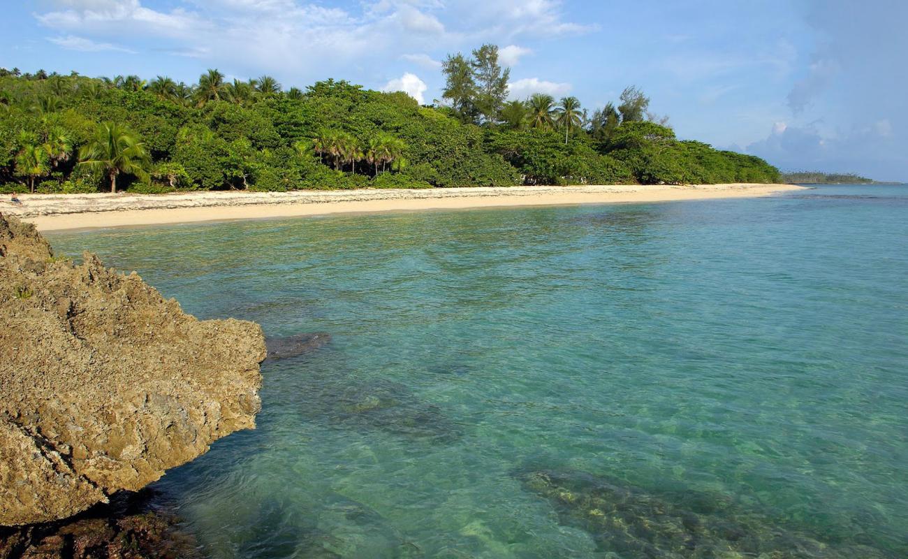 Photo de Playa Maguana avec sable fin et lumineux de surface