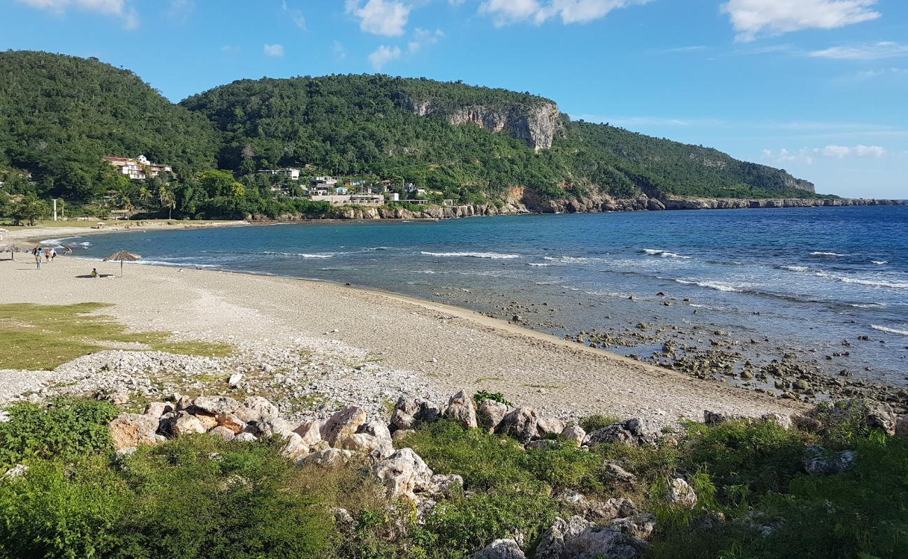 Photo de Playa de Siboney avec caillou clair de surface