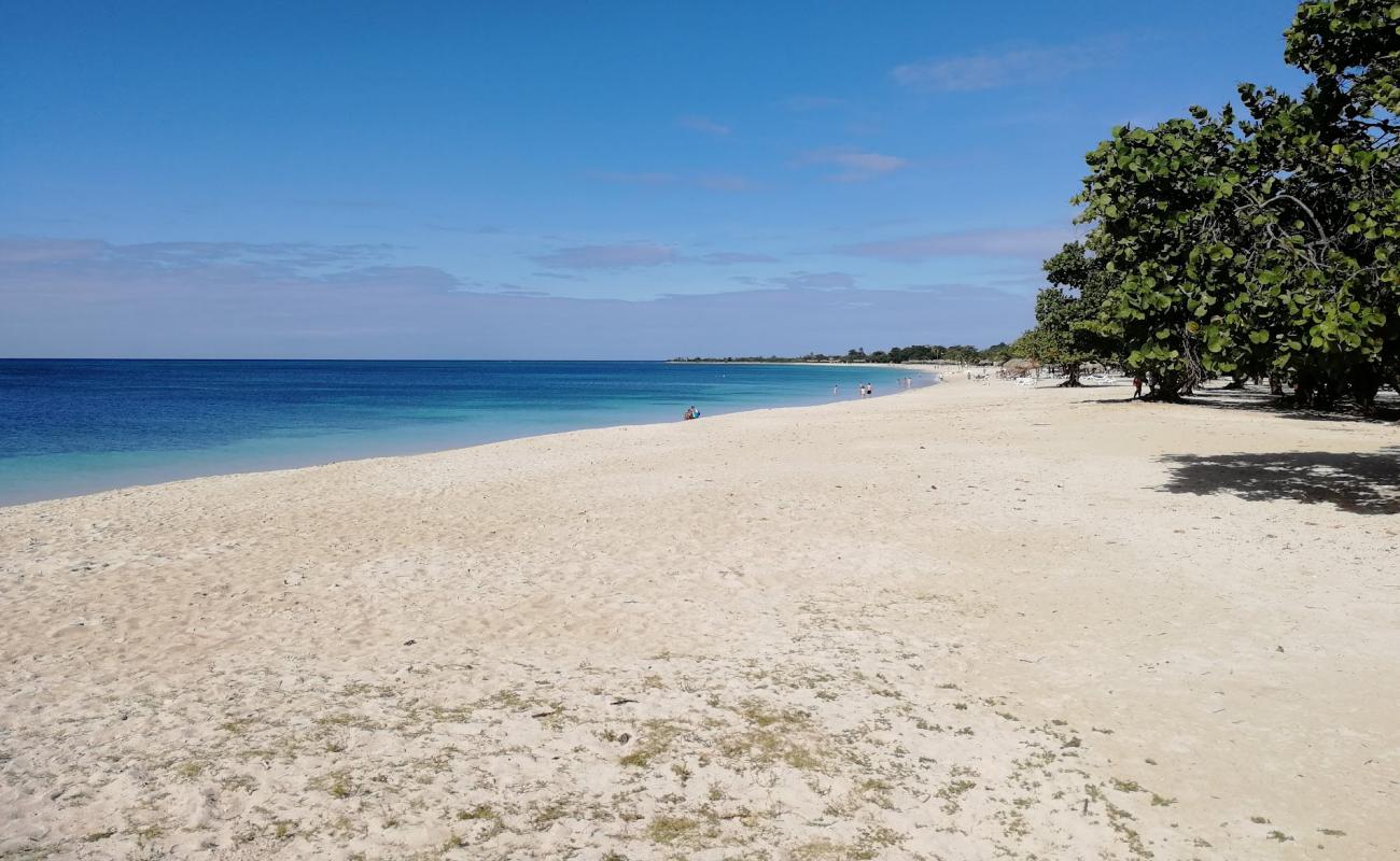 Photo de Playa Ancon avec sable lumineux de surface