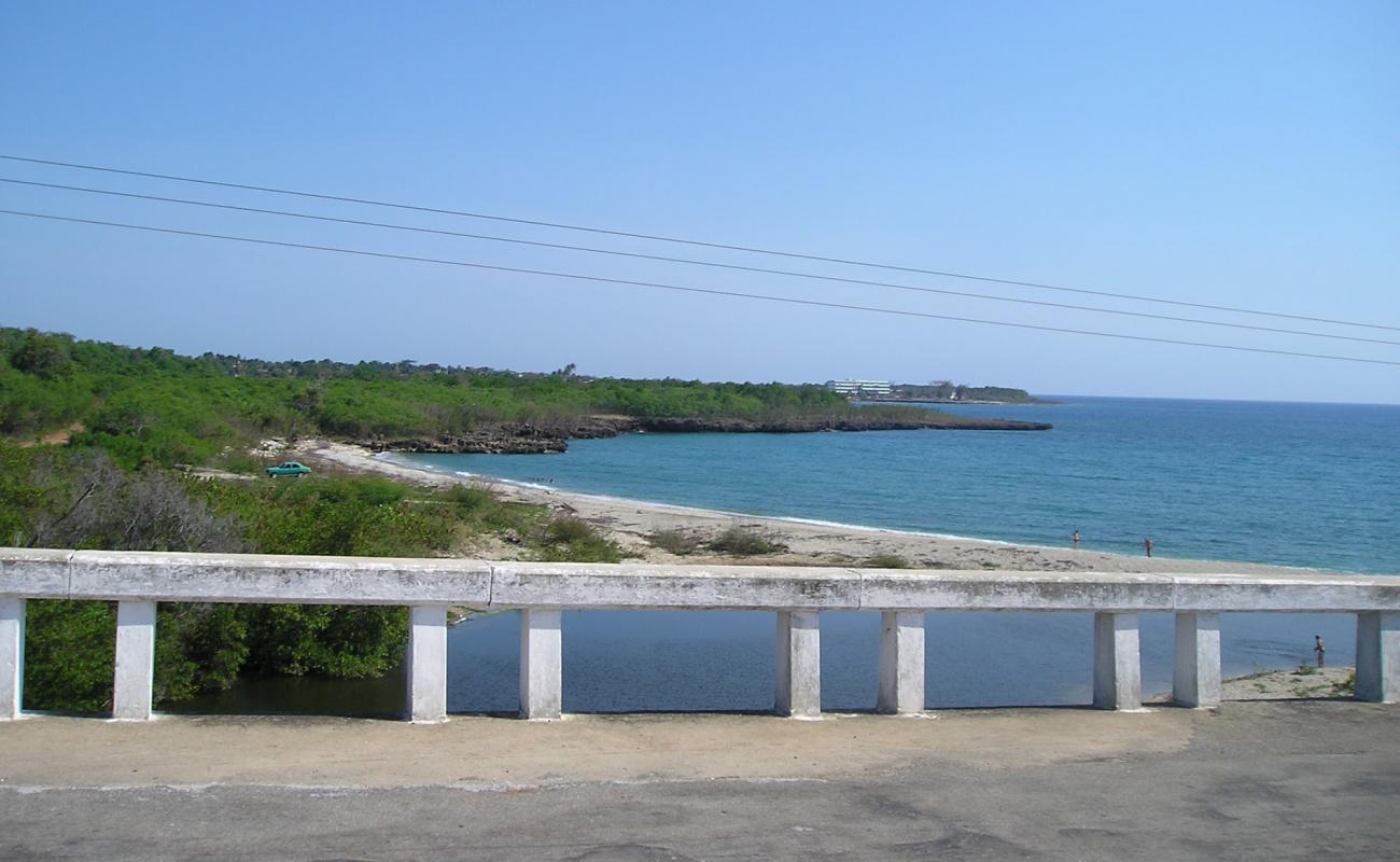 Photo de Playa Mary Mar avec sable lumineux de surface