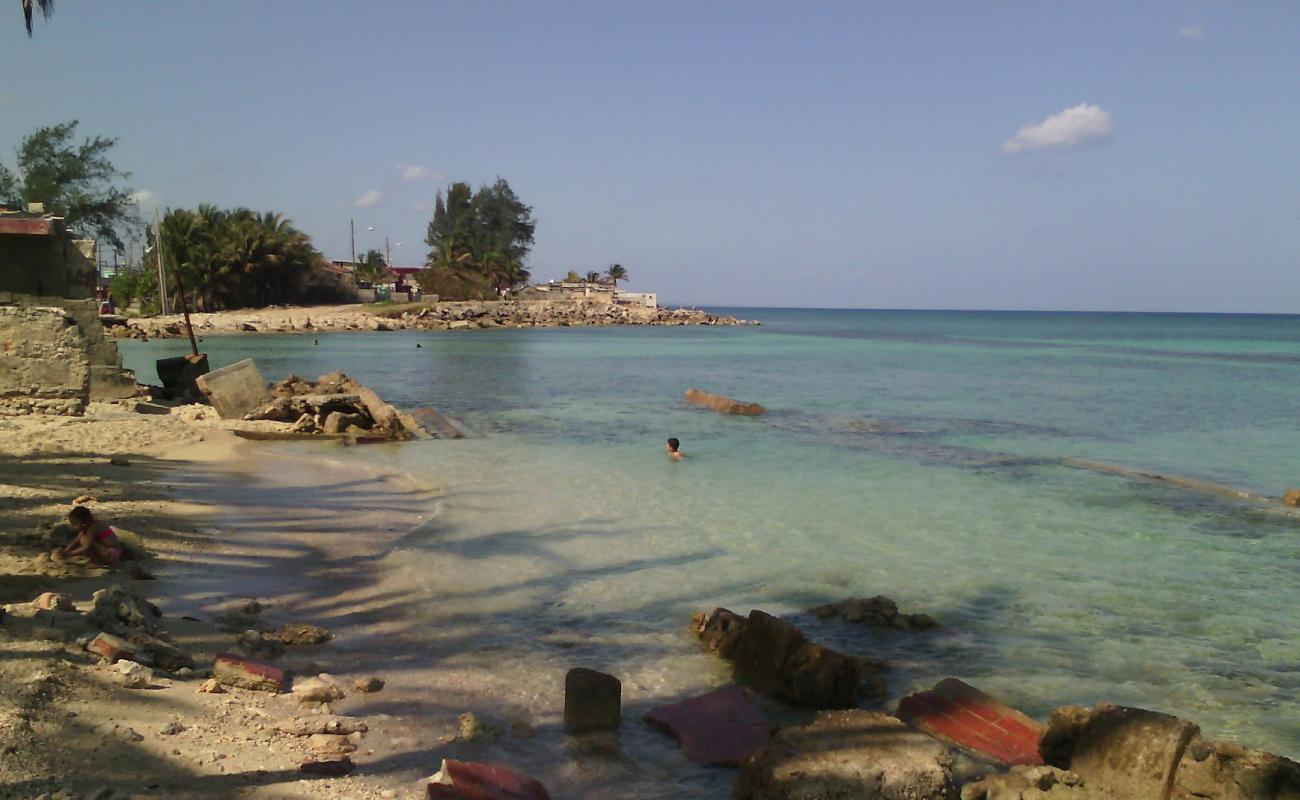 Photo de Playa de Jaimanitas avec sable beige de surface