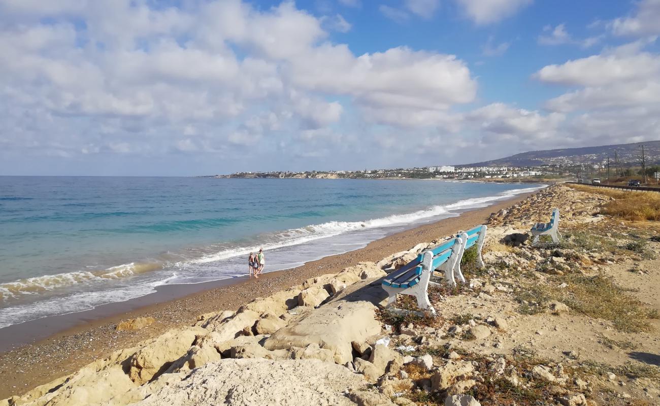 Photo de Potima beach avec sable gris avec caillou de surface