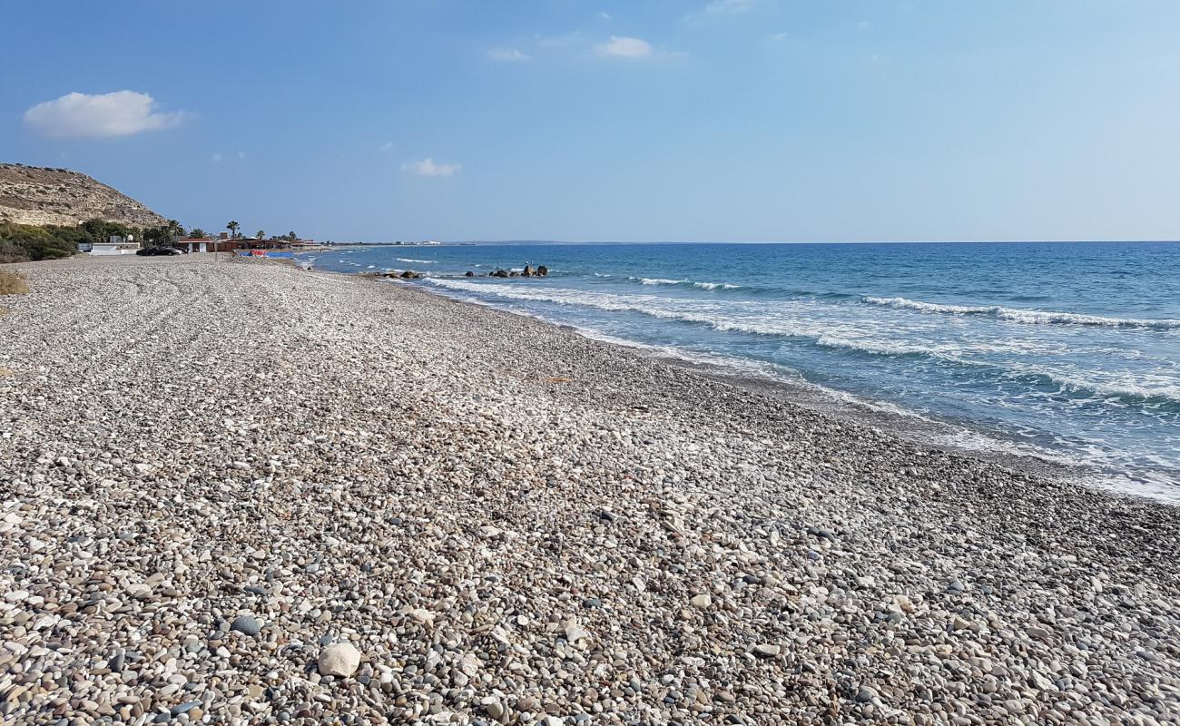 Photo de Kourion Beach avec sable beige & galets de surface