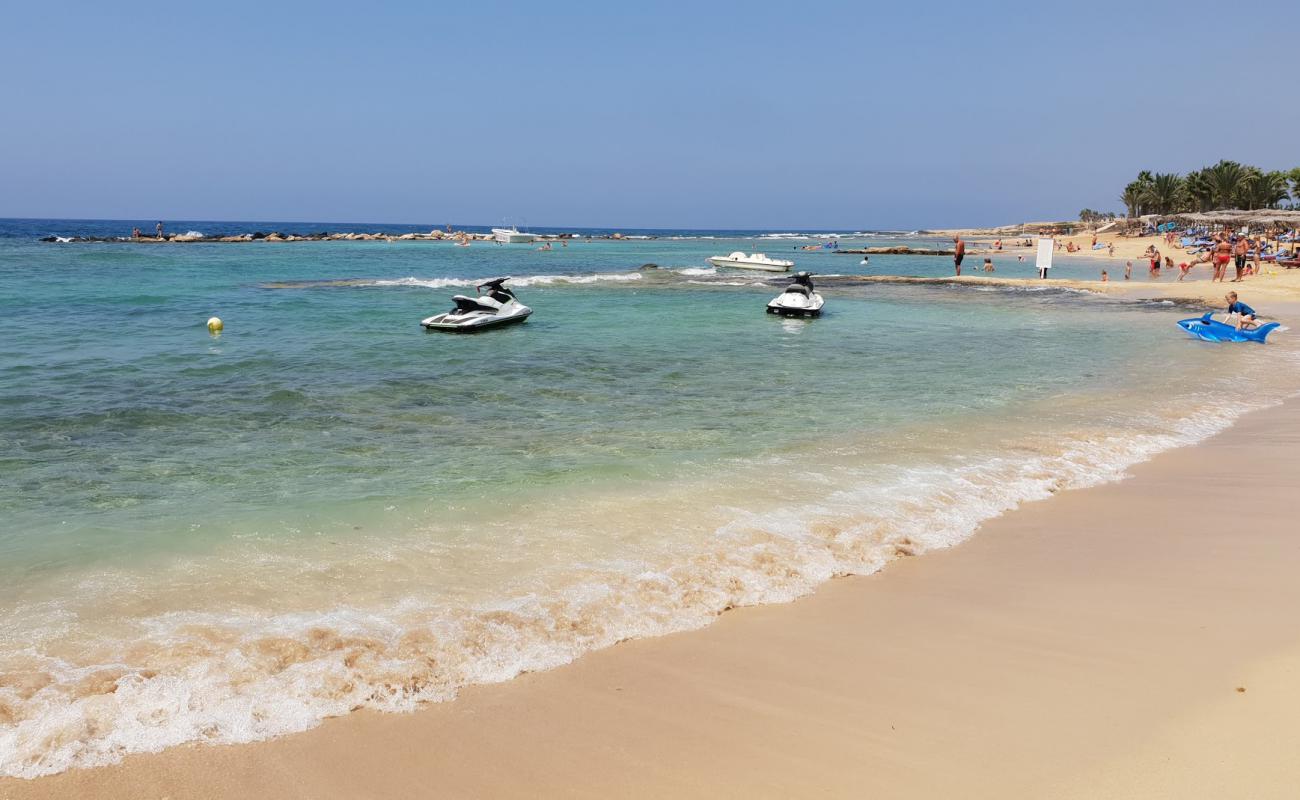 Photo de Plage de Limnara avec sable lumineux de surface