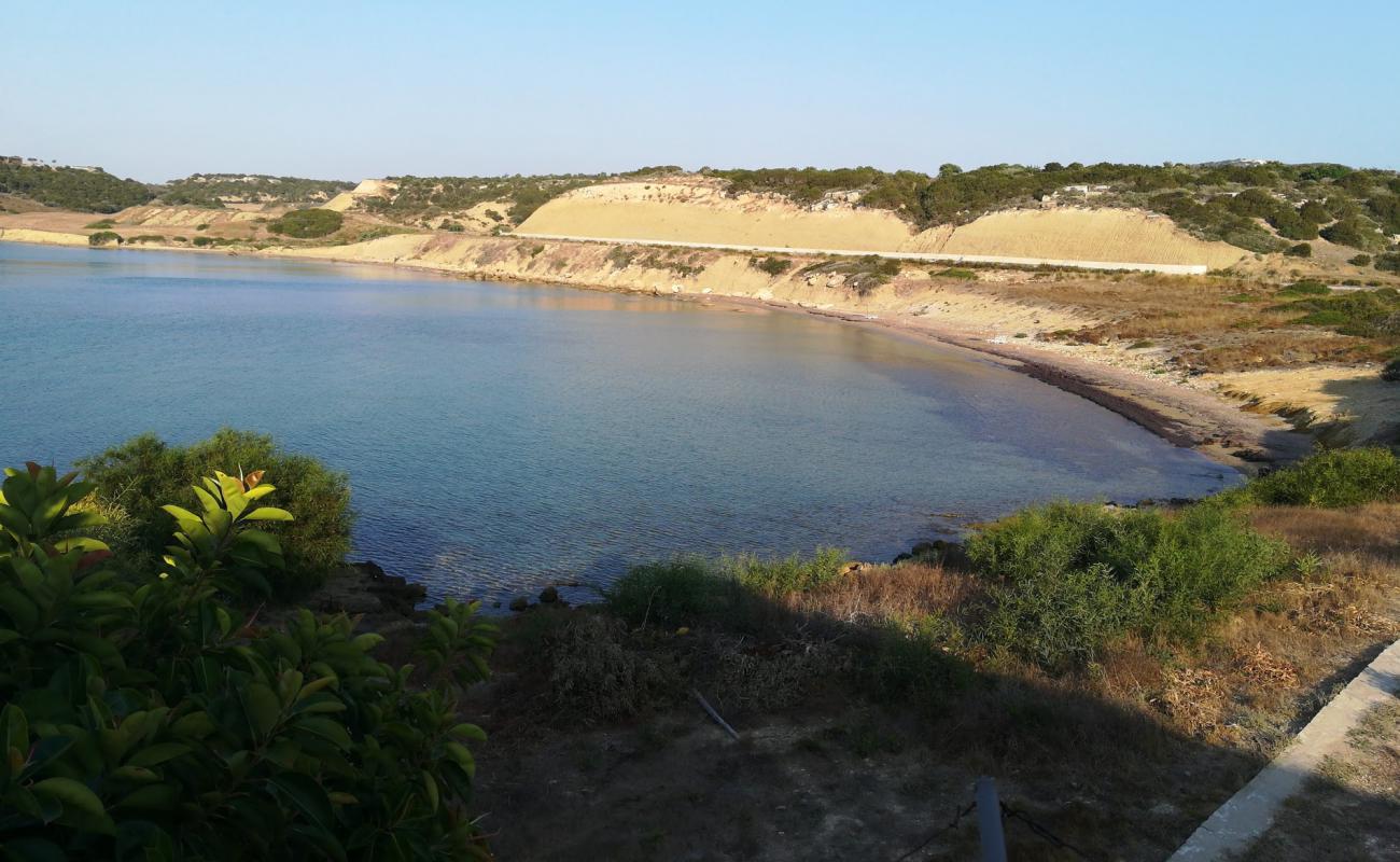 Photo de Unnamed beach avec sable beige de surface
