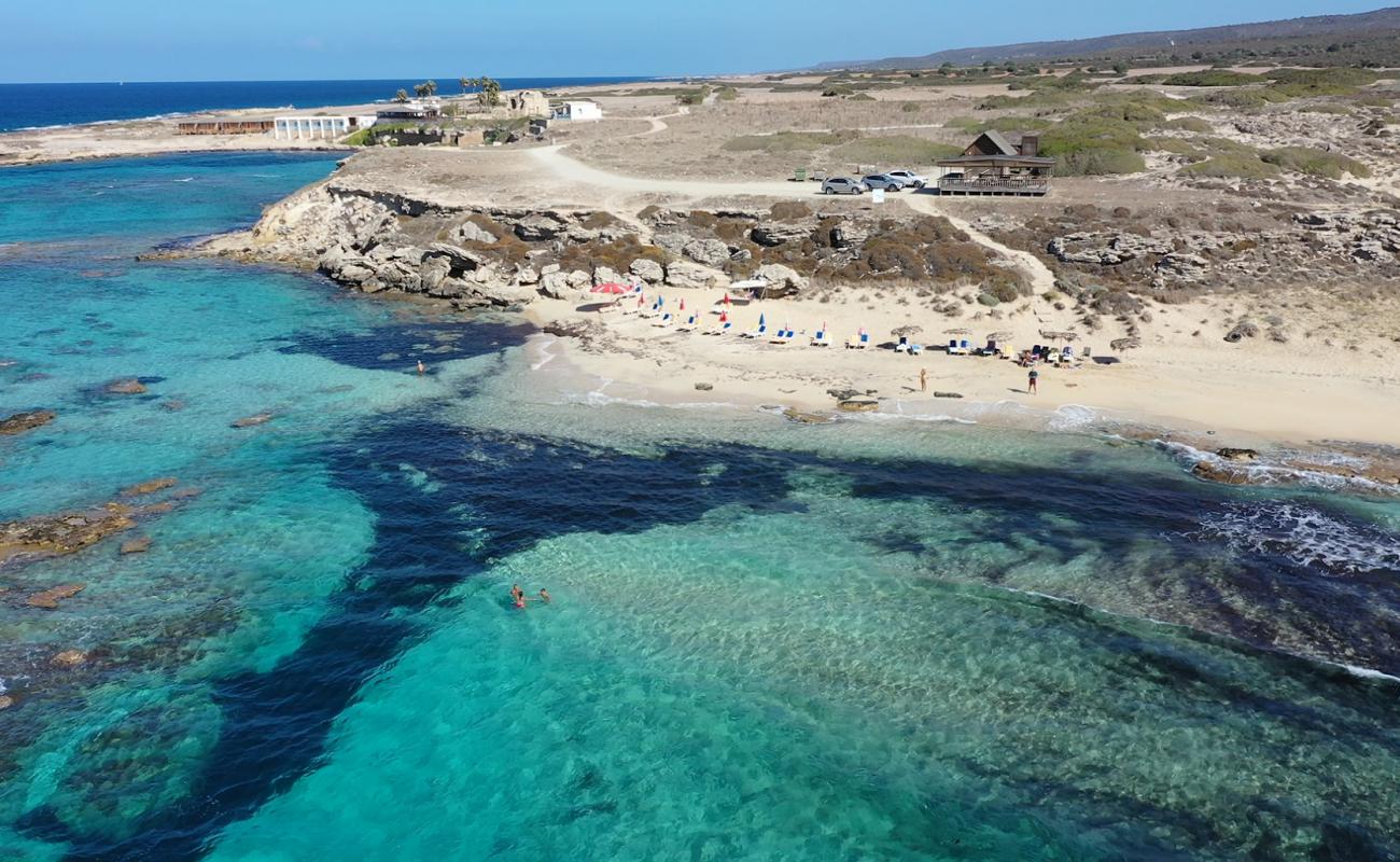 Photo de Ayfilon Plaji avec sable fin et lumineux de surface