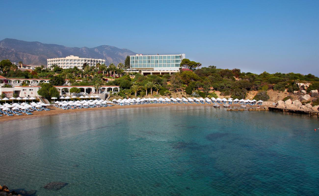 Photo de Denizkizi beach avec sable brun de surface