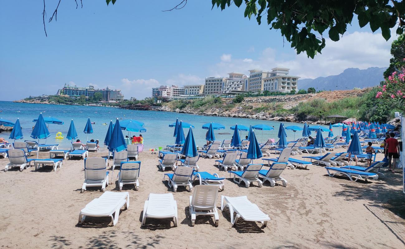 Photo de Denizkizi beach III avec sable lumineux de surface