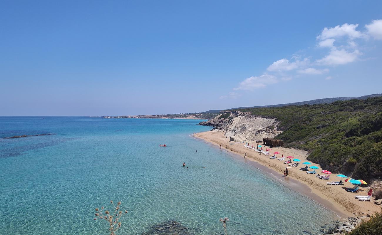 Photo de Yilmaz Beach avec sable beige de surface