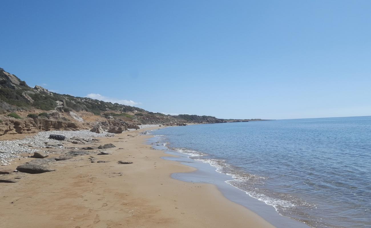 Photo de Nitovikla Kalesi Beach avec sable beige de surface