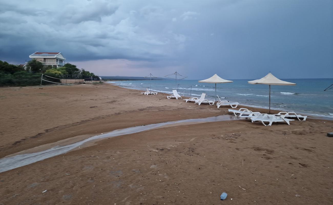 Photo de Kumyali Beach avec sable beige de surface