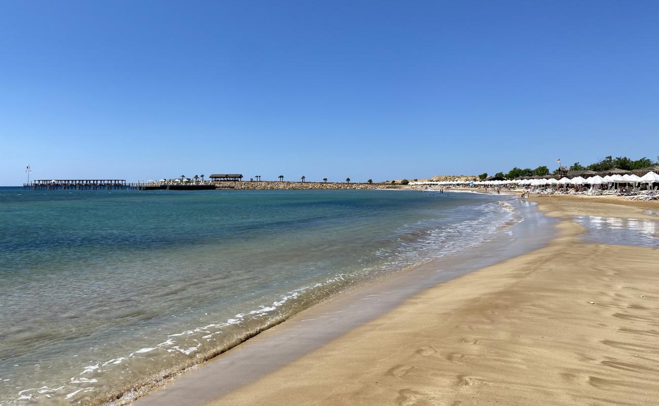 Photo de Concorde Beach avec sable beige de surface