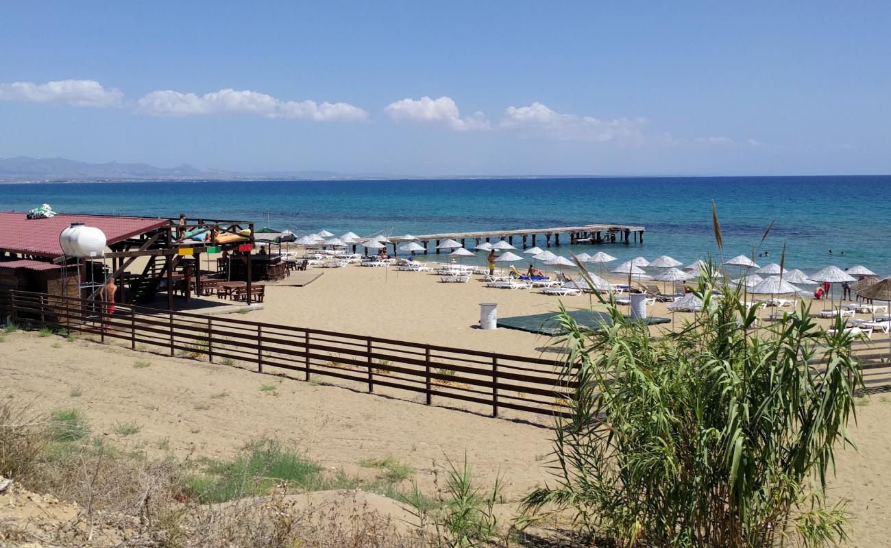 Photo de Salami Beach avec sable beige de surface