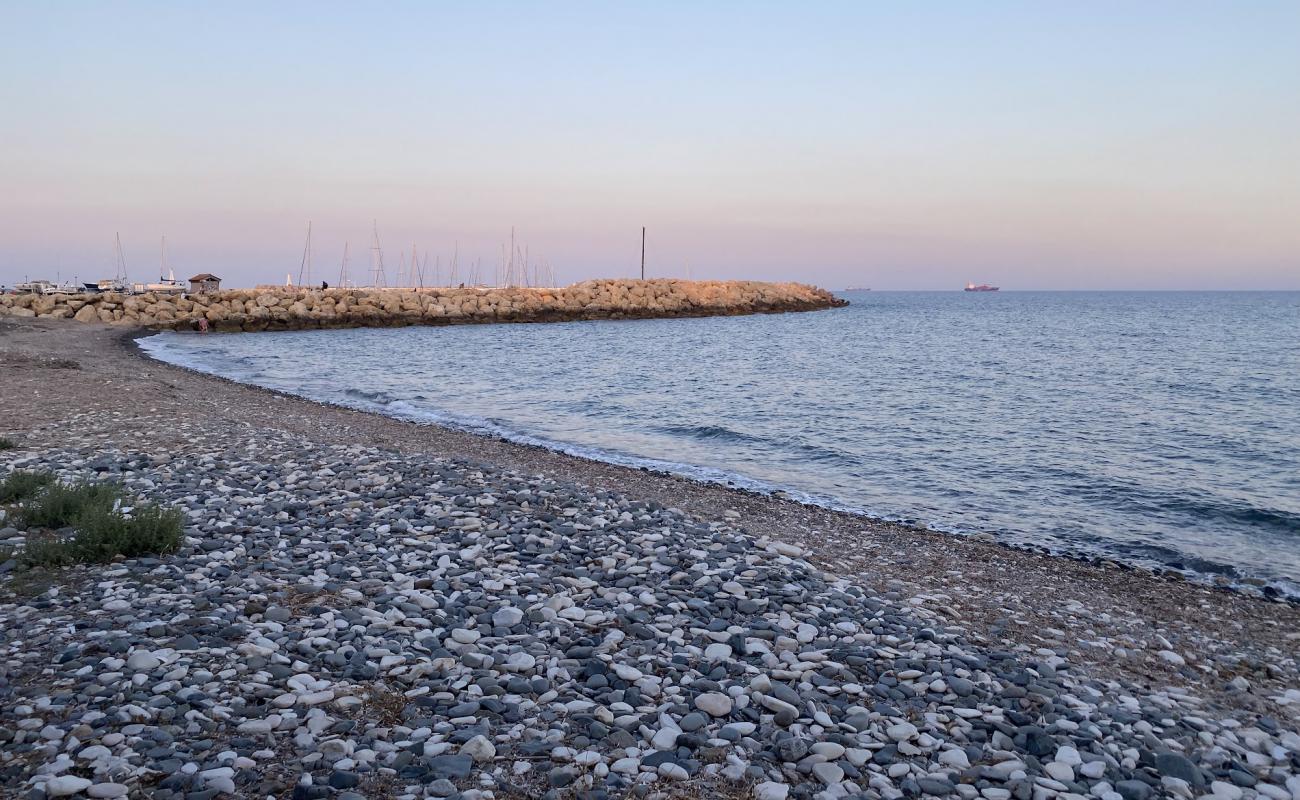 Photo de Zygi Marina Beach avec galets gris de surface