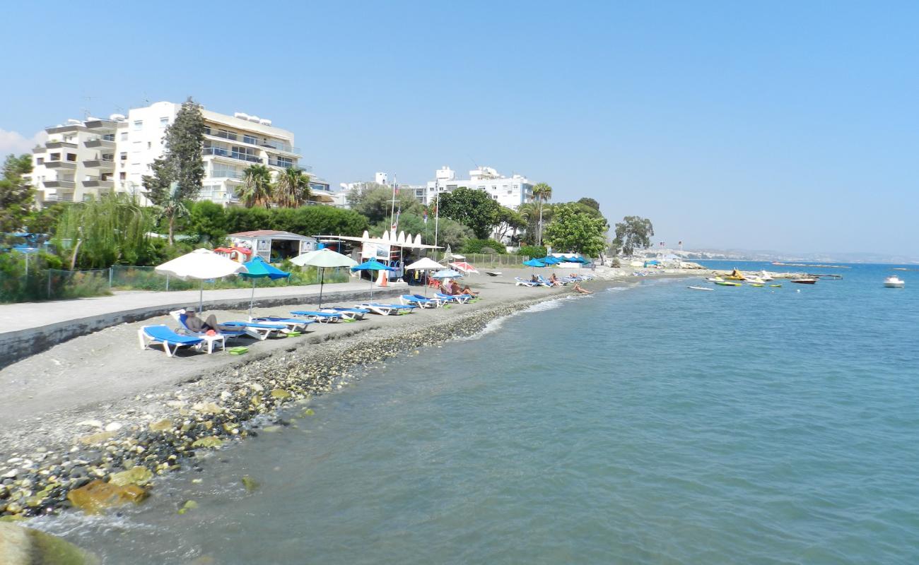 Photo de Amerikanas Beach avec sable gris & galets de surface