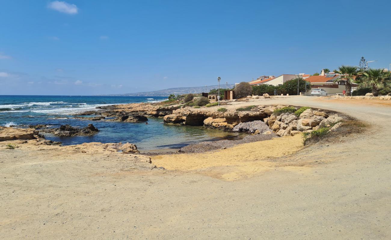 Photo de Dimma Beach avec sable beige & pierres de surface
