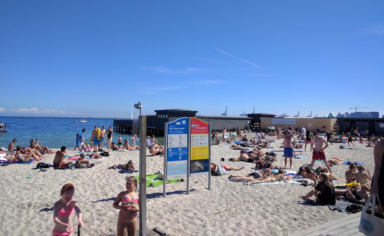 Photo de Den Permanente Beach avec sable lumineux de surface