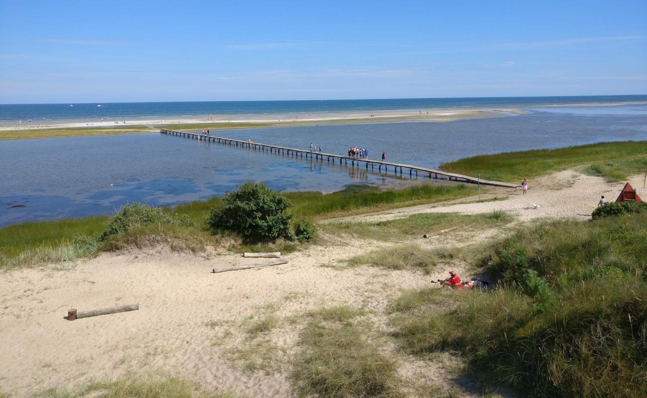 Photo de Oster Hurup Beach avec sable lumineux de surface