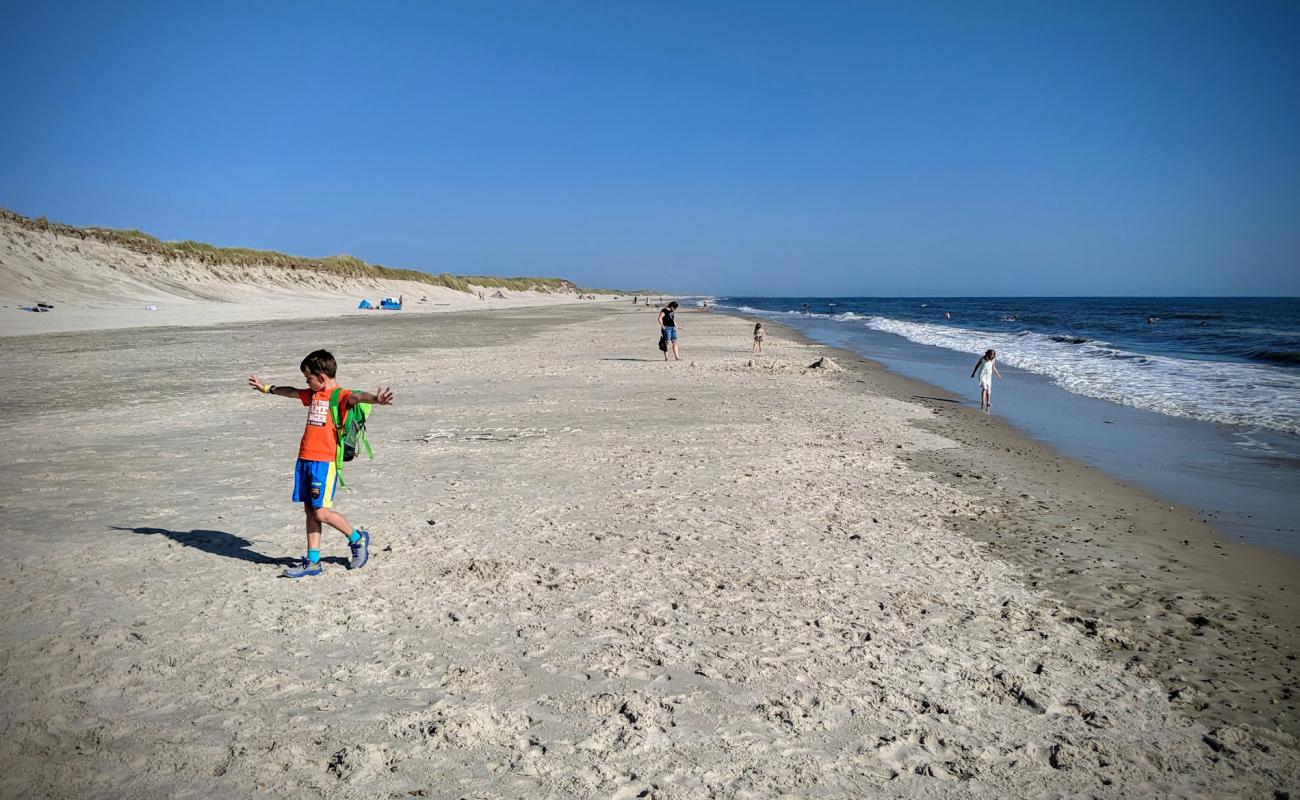 Photo de Stranden Beach avec sable lumineux de surface