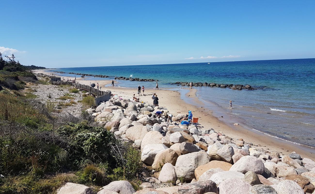 Photo de Tinkerup Beach avec sable clair avec caillou de surface