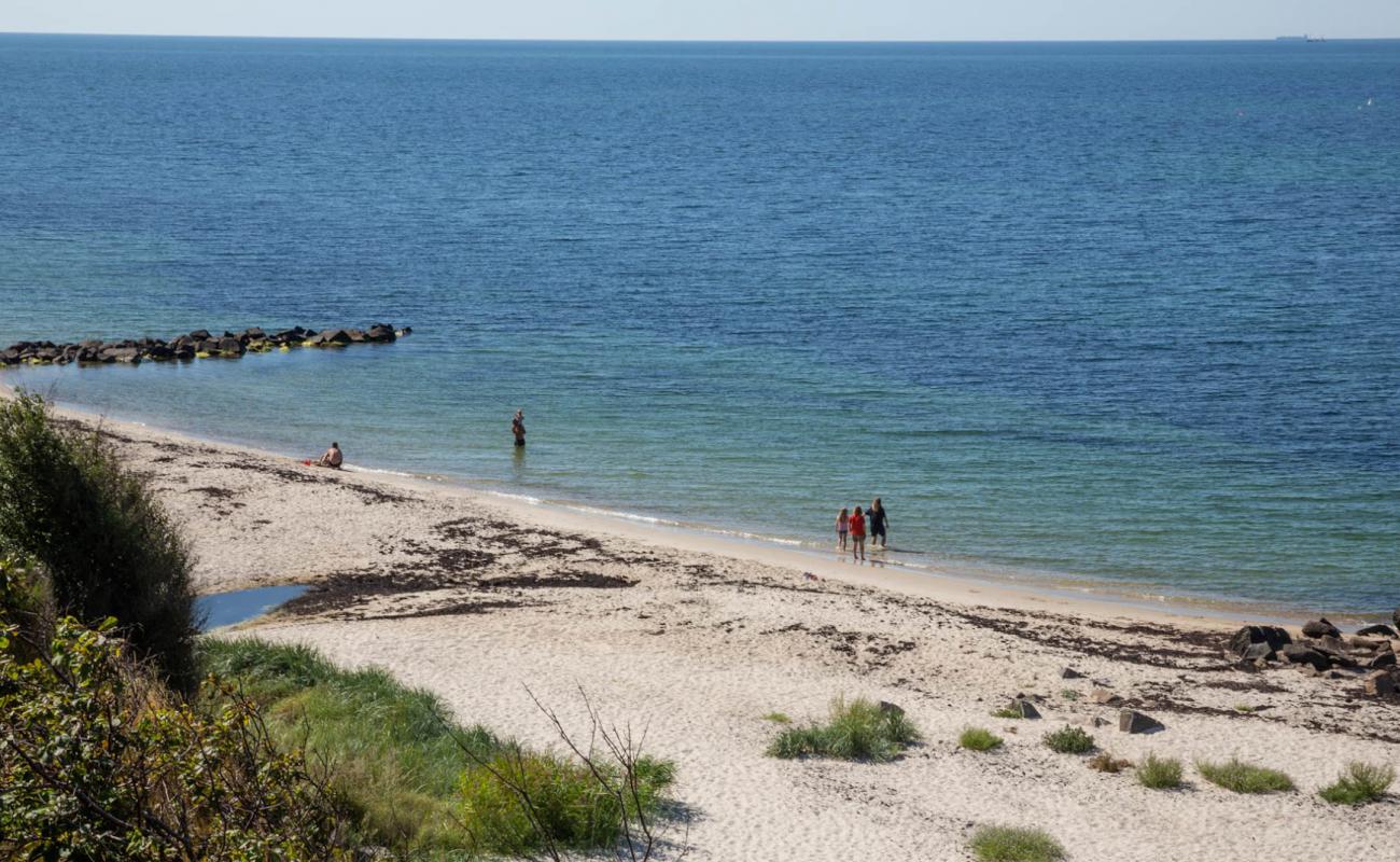 Photo de Galokken Strand avec sable lumineux de surface