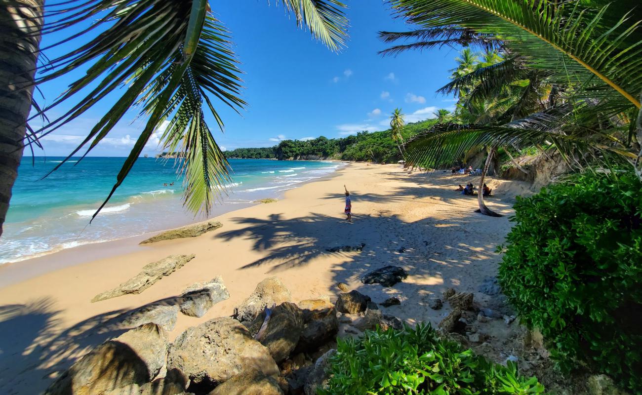 Photo de Playa Preciosa avec sable fin et lumineux de surface