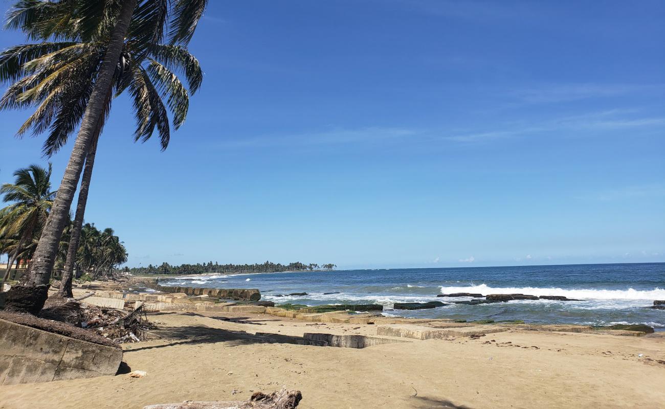 Photo de Playa La posita avec sable beige de surface